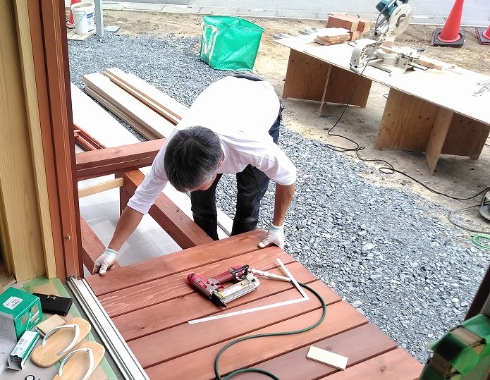  埼玉県秩父市で薪ストーブや自然素材を使った木の家のデザインされた注文住宅を建てるなら小林建設