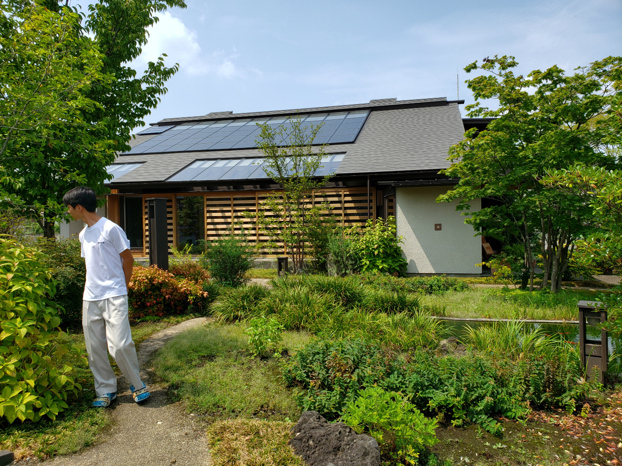 群馬県伊勢崎市で薪ストーブや自然素材を使った木の家のデザインされた注文住宅を建てるなら小林建設