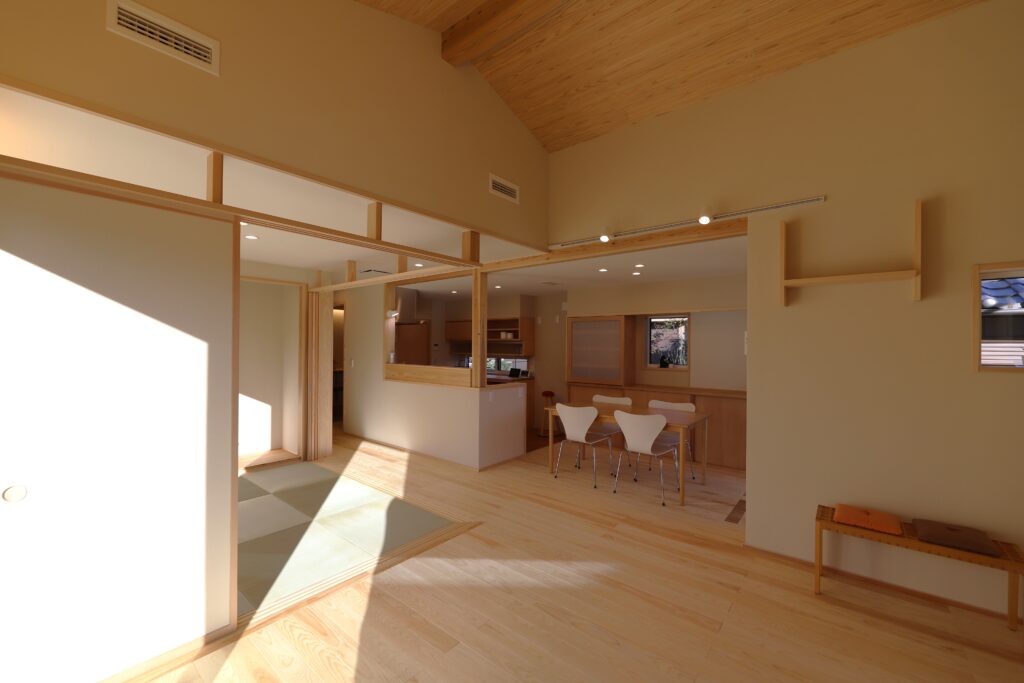 陽の栖小林建設が群馬県高崎市に建てた新築注文住宅の内観完成写真